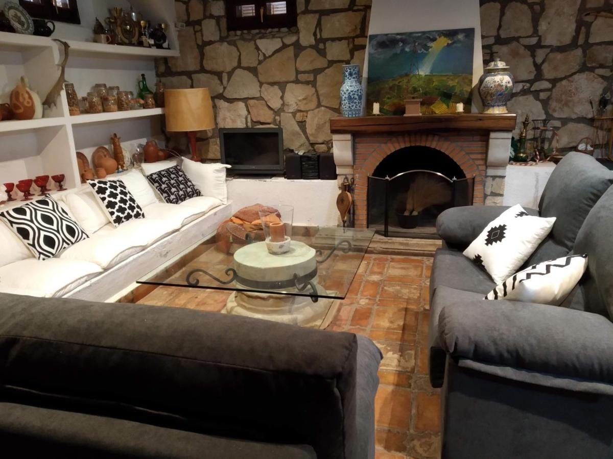 El Campillo Villa Pelabravo Luaran gambar
