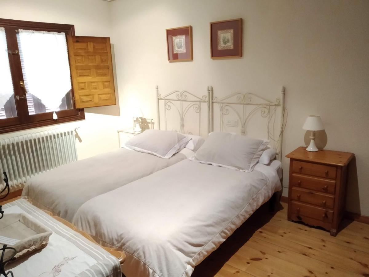 El Campillo Villa Pelabravo Luaran gambar