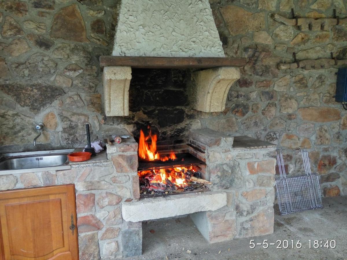 El Campillo Villa Pelabravo Luaran gambar