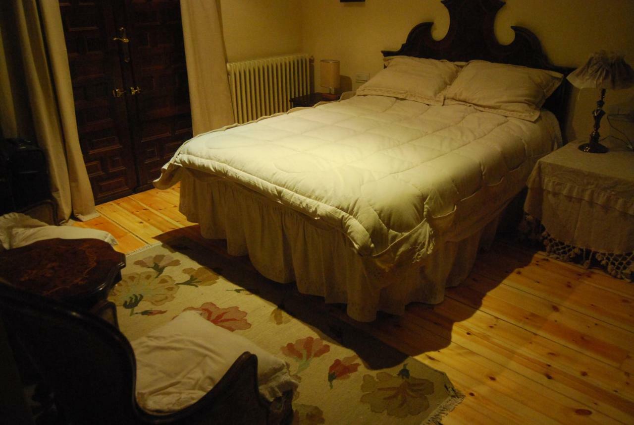 El Campillo Villa Pelabravo Luaran gambar